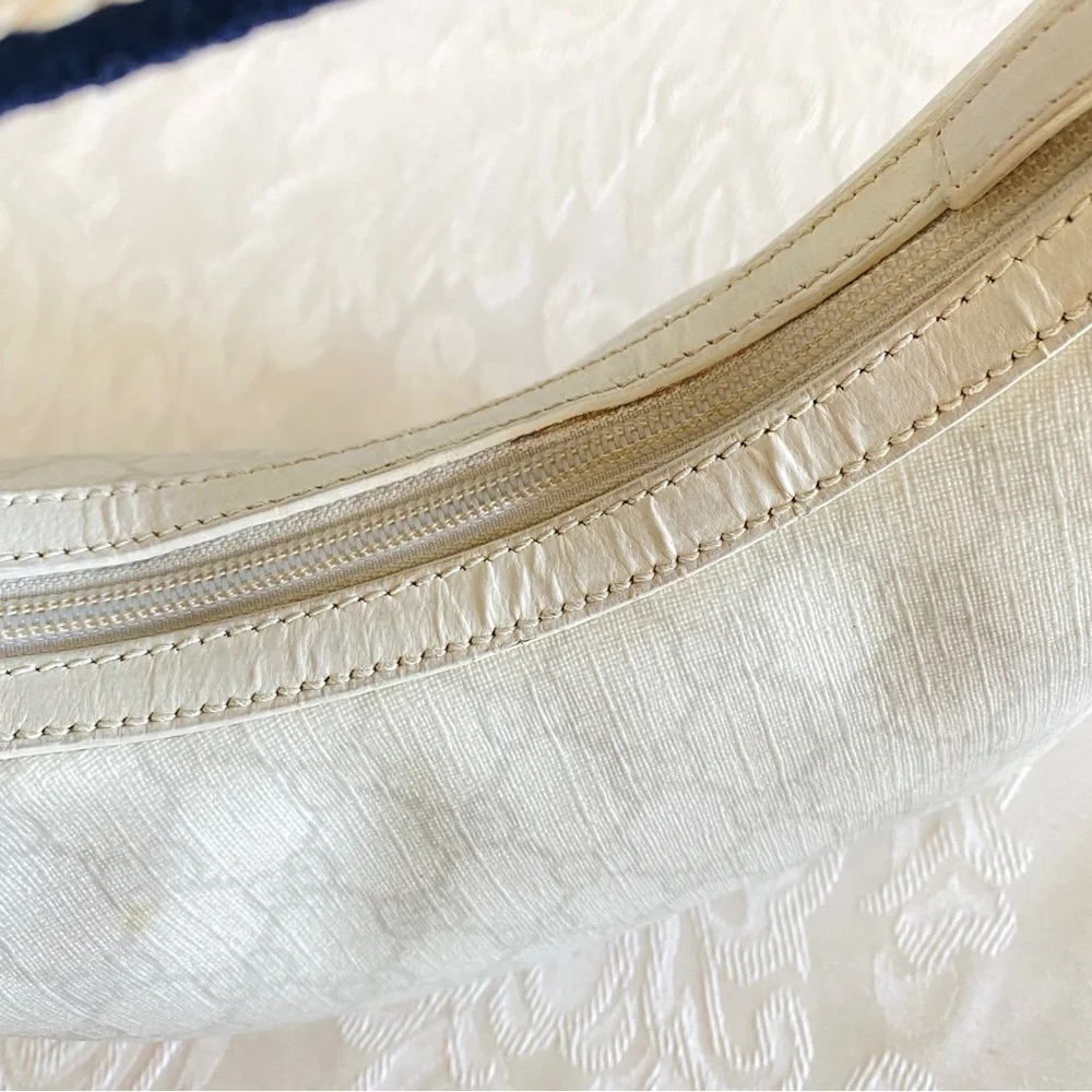 GUCCI GG supreme hobo Bag